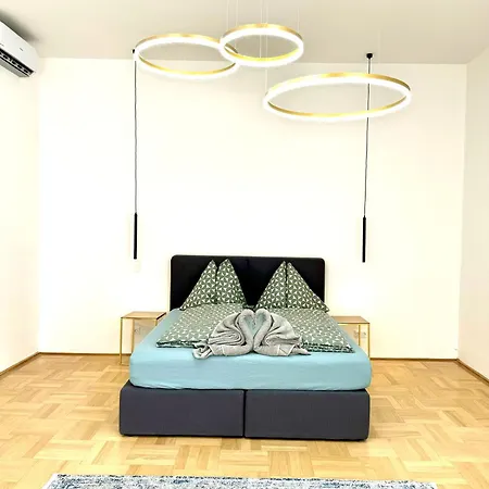 Opera Vienna Apartment 145 M2 Esterno foto