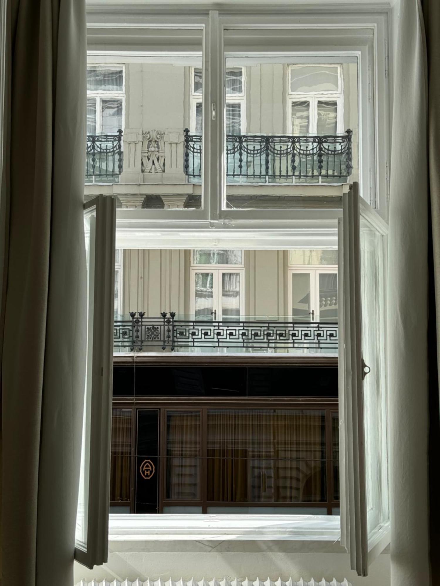 Apartament Opera 145 M2 *